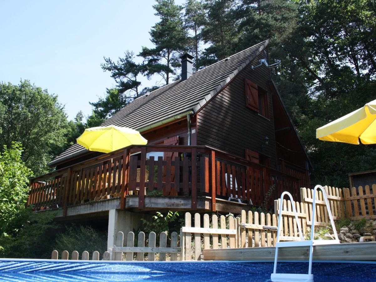 Pretty Chalet In Beaulieu With Private Pool Bagian luar foto