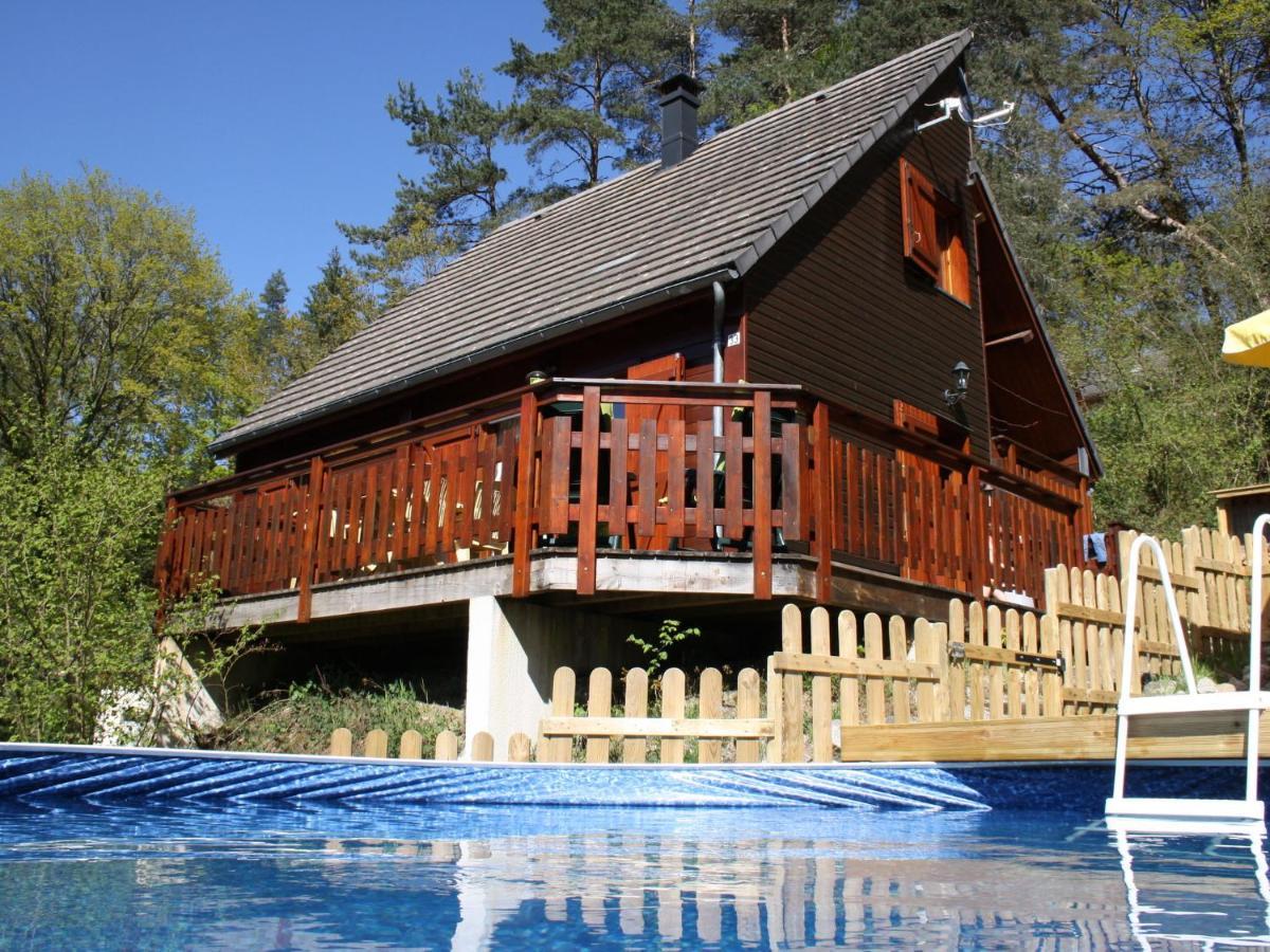 Pretty Chalet In Beaulieu With Private Pool Bagian luar foto