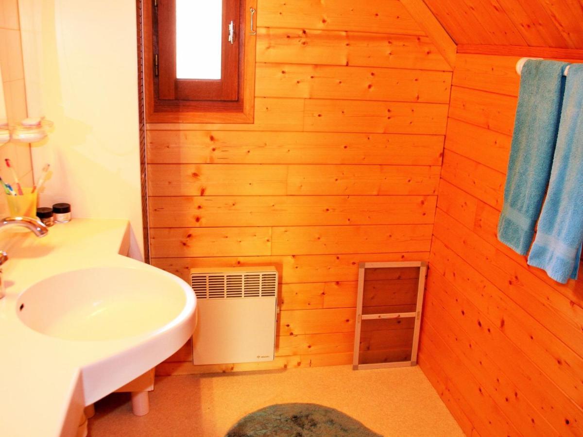 Pretty Chalet In Beaulieu With Private Pool Bagian luar foto