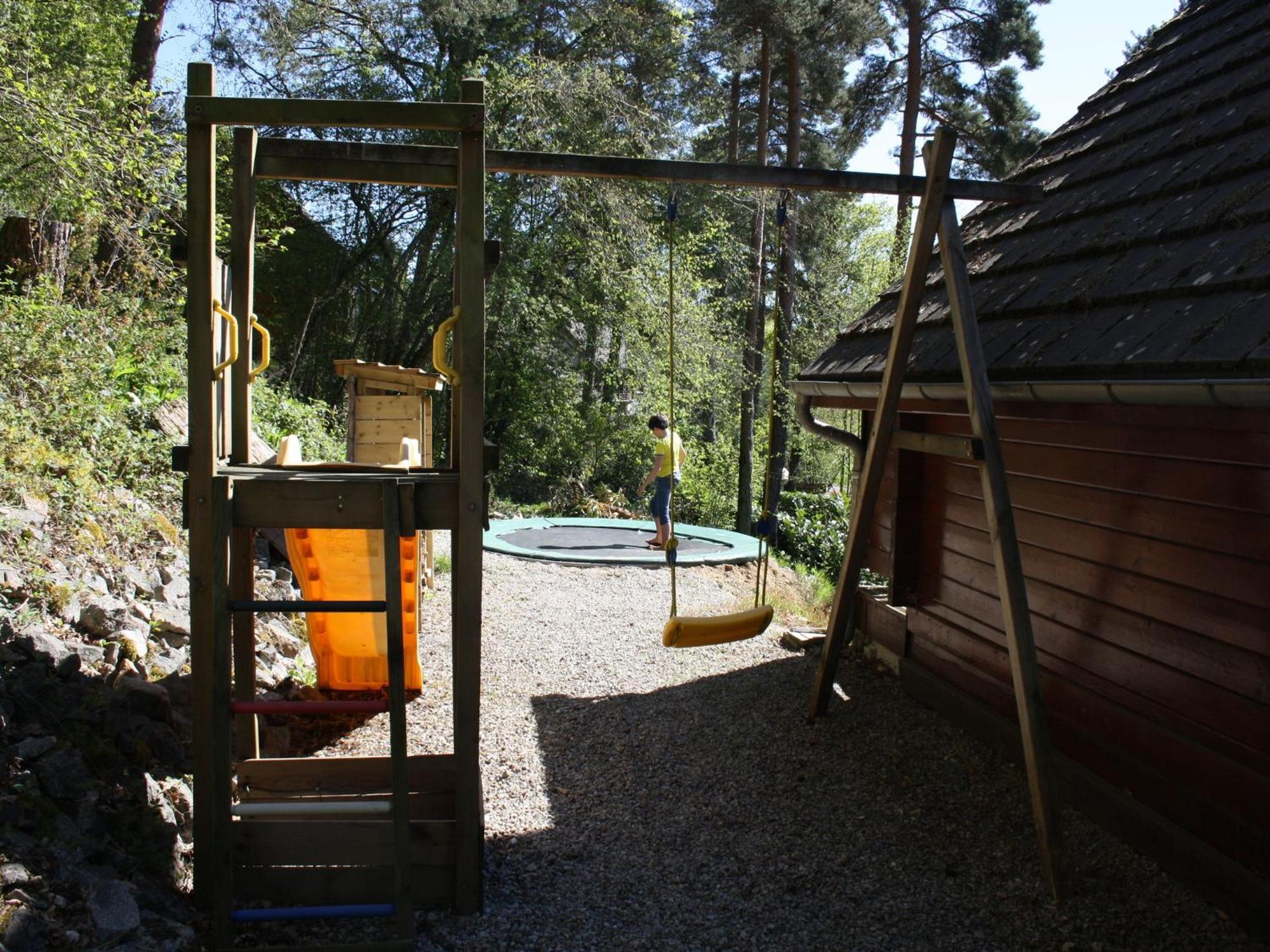 Pretty Chalet In Beaulieu With Private Pool Bagian luar foto