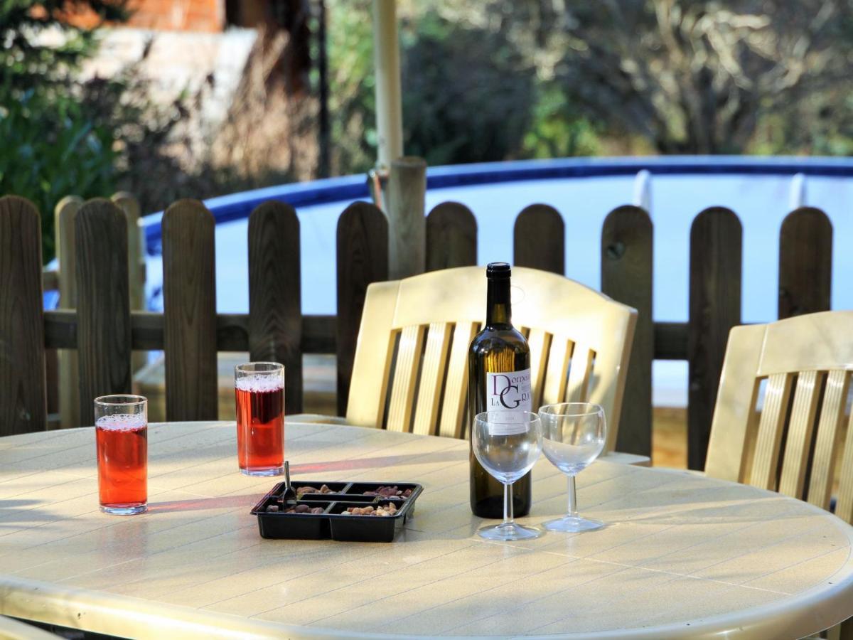 Pretty Chalet In Beaulieu With Private Pool Bagian luar foto