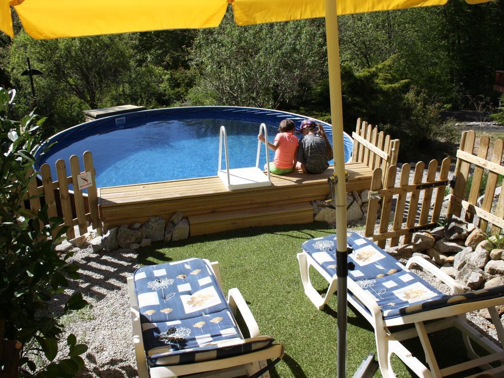 Pretty Chalet In Beaulieu With Private Pool Bagian luar foto